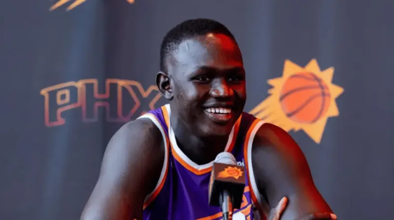 马卢阿奇：我五年前才开始打球，现在每天都在学习新东西