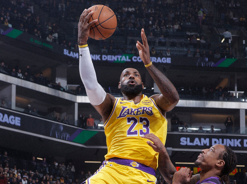 爆冷！威少22分7助，湖人惨败国王，东契奇42分，一战看清四件事